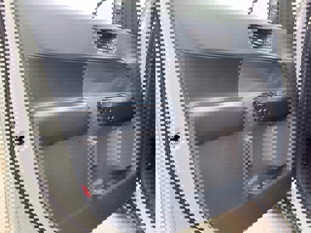 Used 2024 Ford Maverick Lariat w/ Black Appearance Package image 16