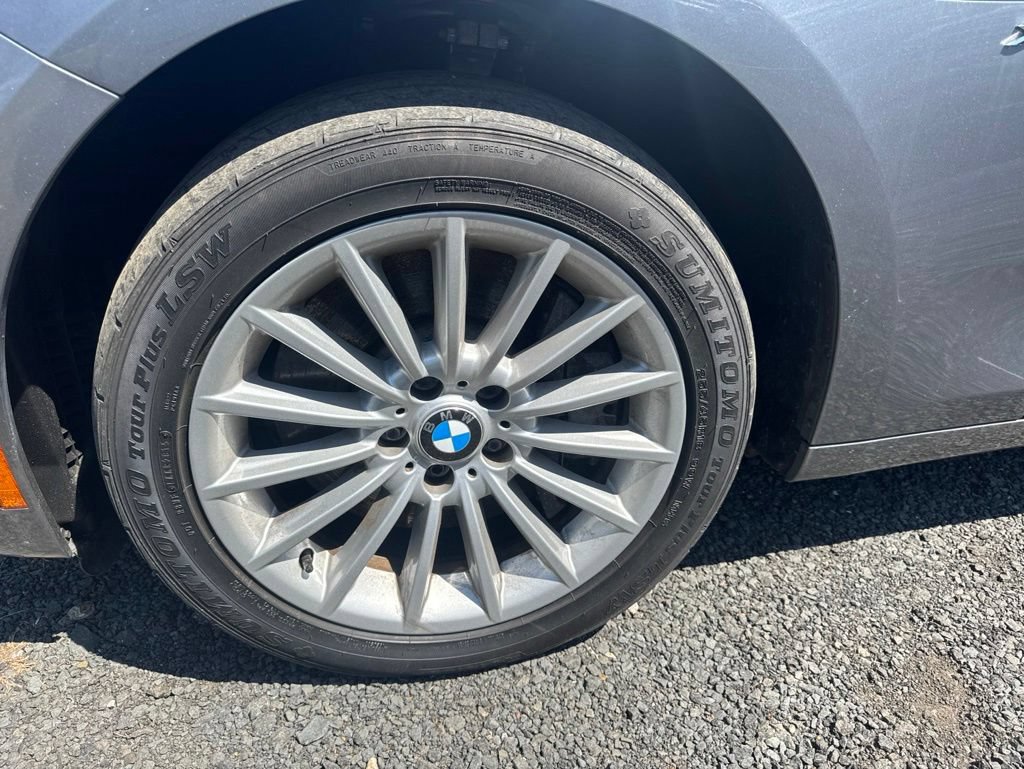 Used 2011 BMW 550i Gran Turismo xDrive AWD/4WD image 22