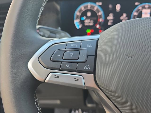 New 2026 Volkswagen Tiguan SE image 21