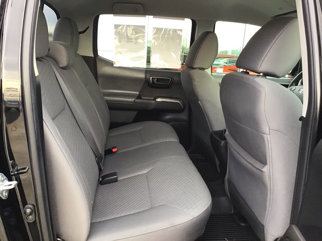 Used 2023 Toyota Tacoma SR5 w/ SR5 Appearance Package image 10