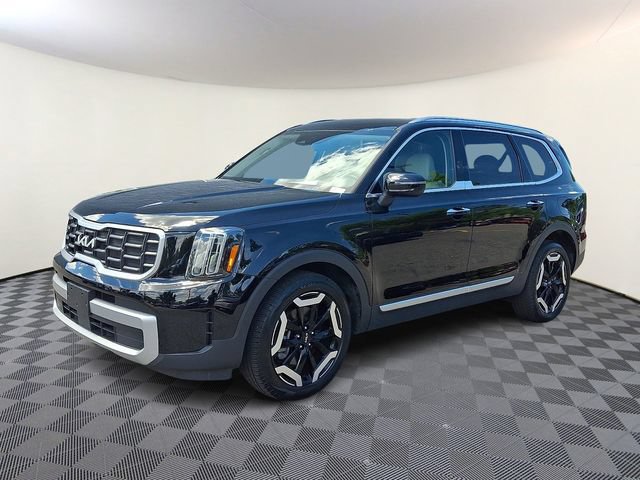Certified 2023 Kia Telluride S AWD/4WD image 3