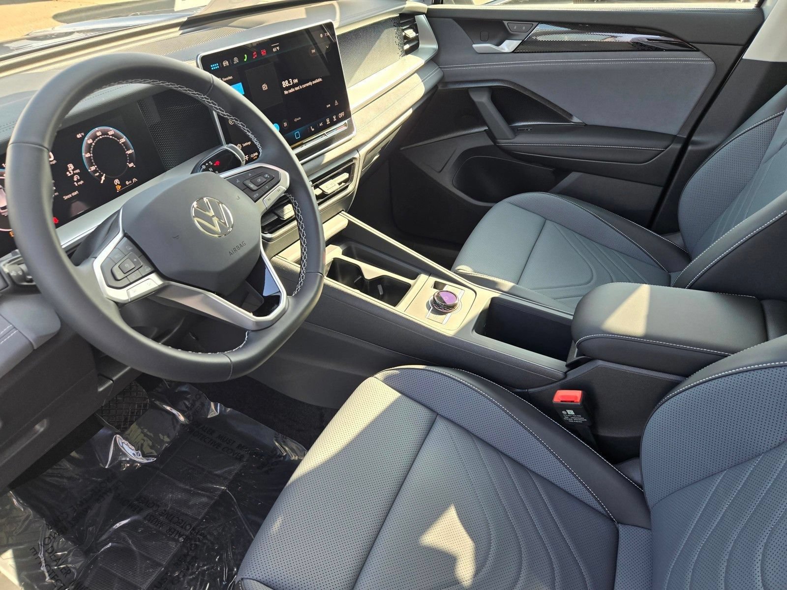 New 2026 Volkswagen Tiguan SE AWD/4WD image 12