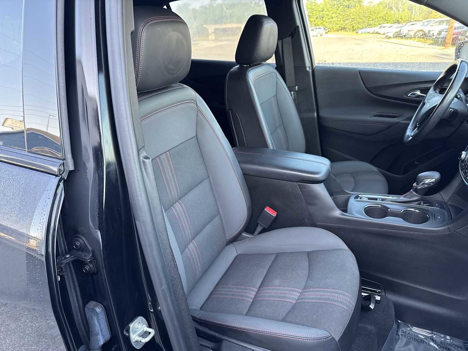 Used 2022 Chevrolet Equinox RS w/ LPO, Floor Liner Package AWD/4WD image 25