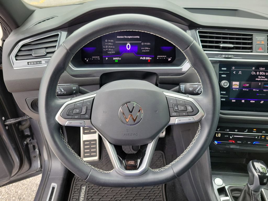 Used 2023 Volkswagen Tiguan SE R-Line FWD image 28