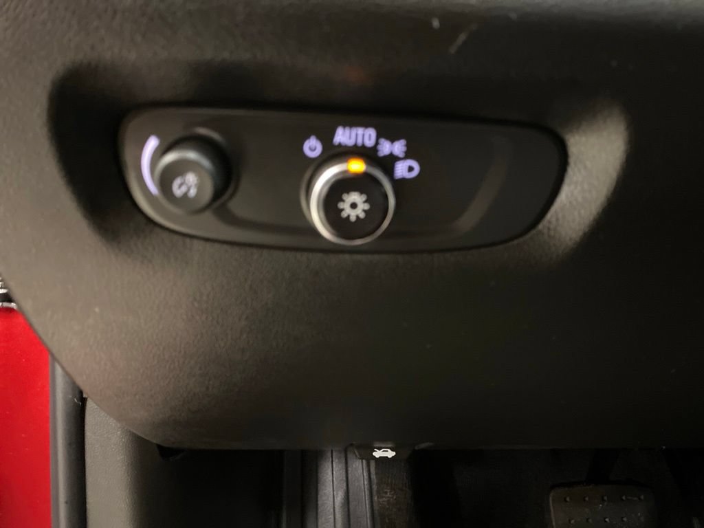 Used 2023 Chevrolet Traverse LT w/ LT Premium Package AWD/4WD image 48