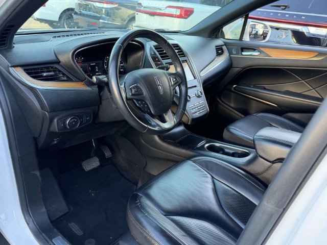 Used 2019 Lincoln MKC Select w/ Select Plus Package AWD/4WD image 11
