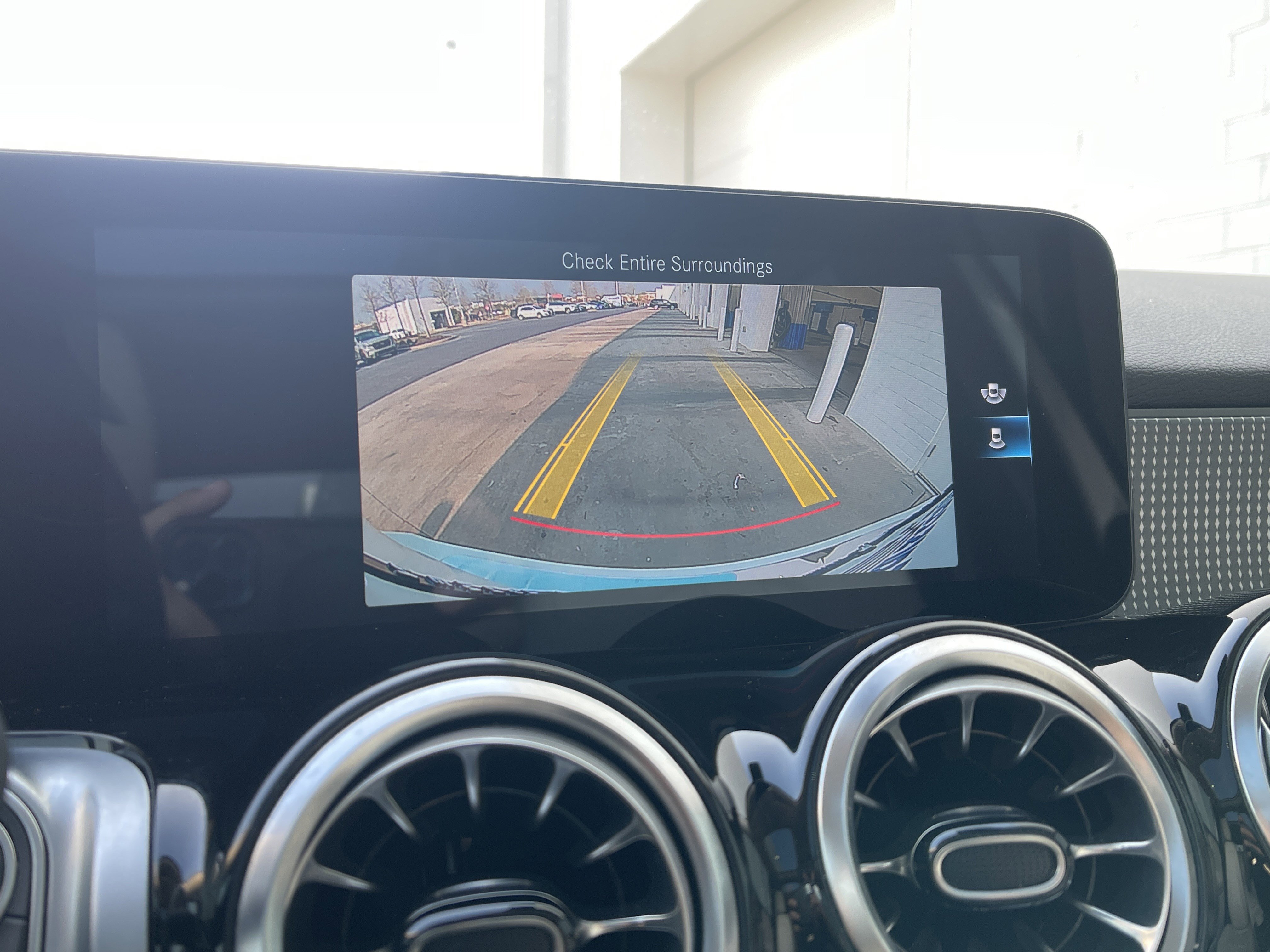 Used 2022 Mercedes-Benz GLB 250 image 14