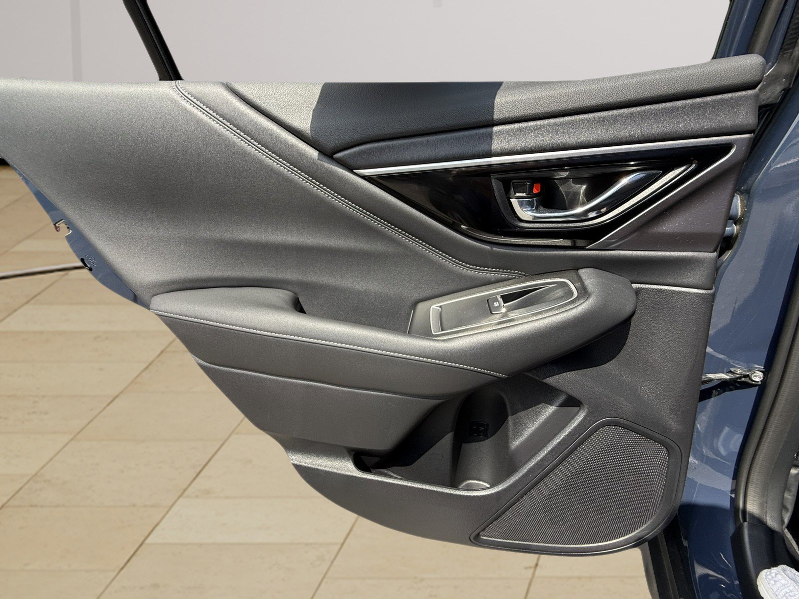 Used 2023 Subaru Outback Limited image 27