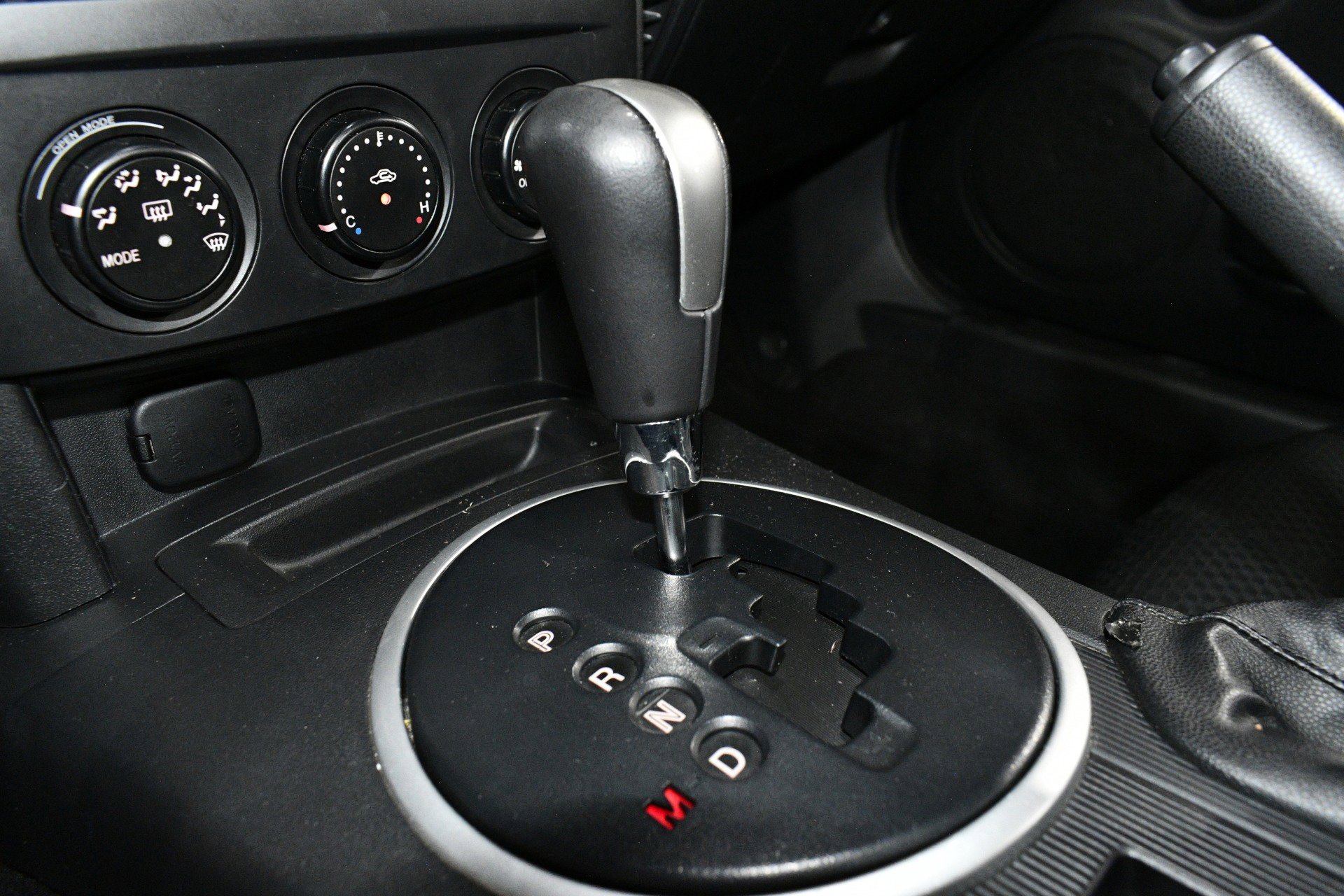 Used 2007 MAZDA MX-5 Miata Touring image 39