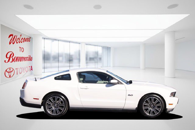 Used 2011 Ford Mustang GT Premium w/ Comfort Pkg RWD image 5