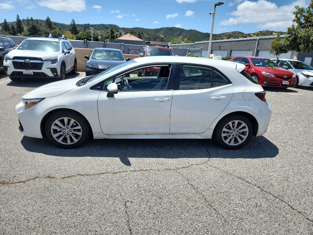 Used 2023 Toyota Corolla SE w/ SE Premium Package FWD image 2