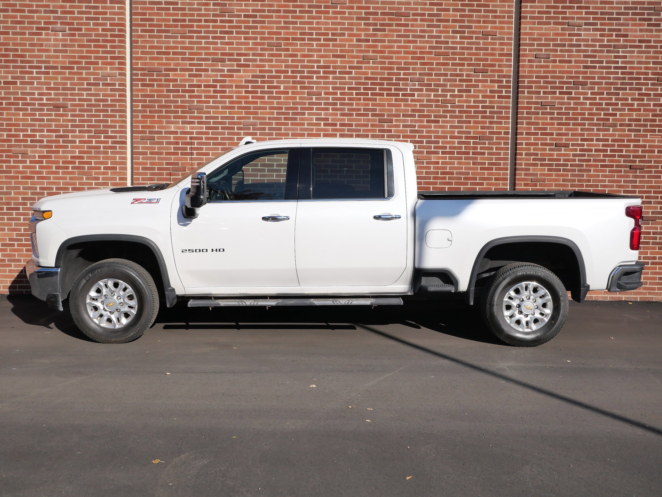 Used 2023 Chevrolet Silverado 2500 LTZ w/ LTZ Convenience Package image 2