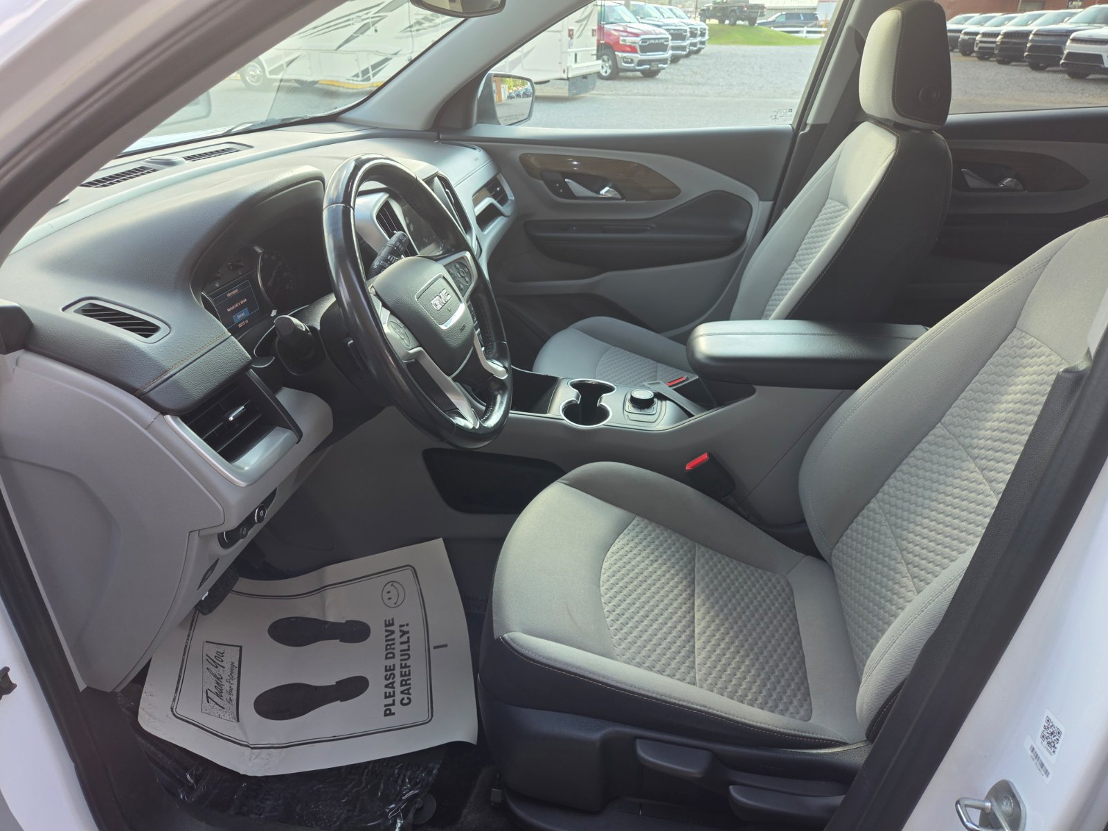 Used 2020 GMC Terrain SLE FWD image 10