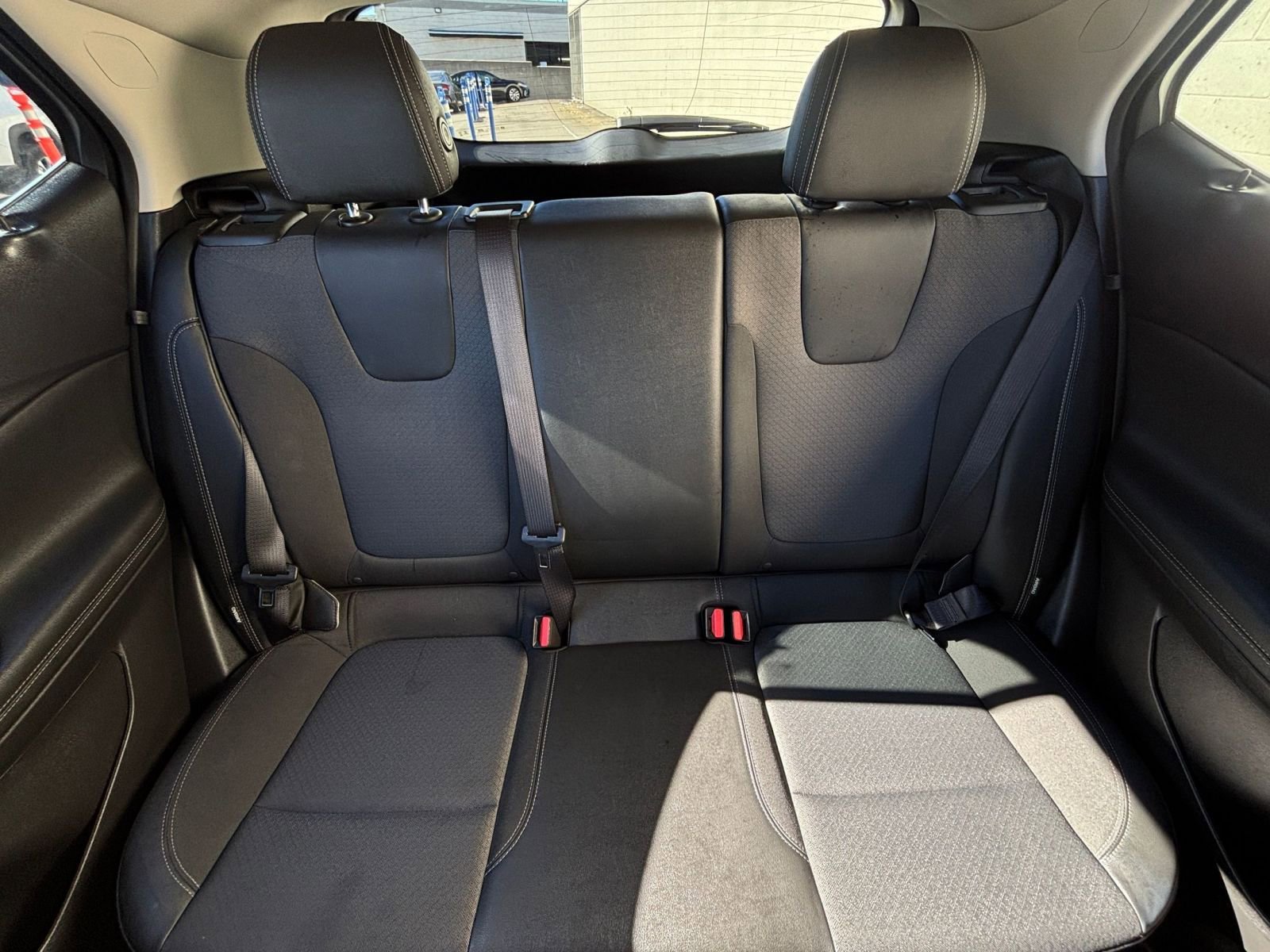 Used 2025 Buick Encore GX Preferred image 38