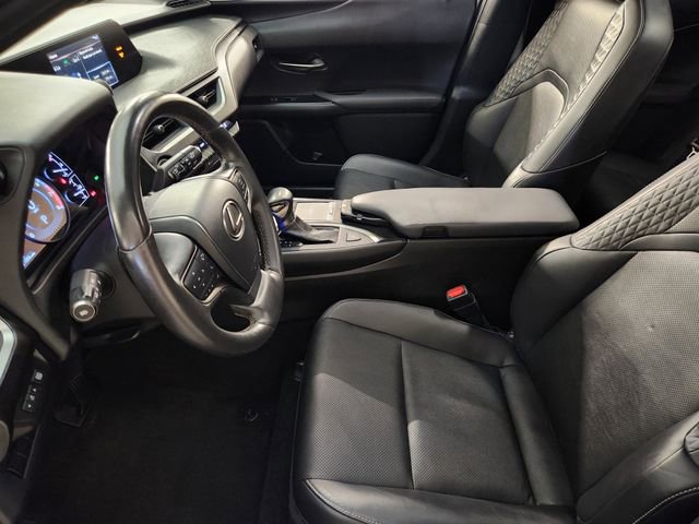Used 2019 Lexus UX 200 FWD image 14