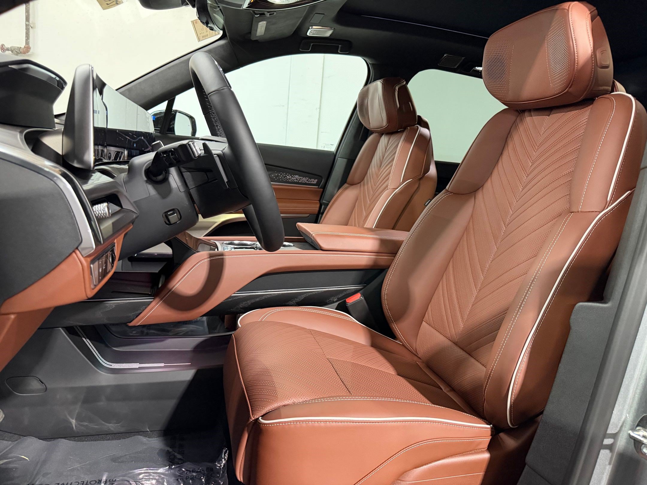 New 2026 Cadillac Vistiq Platinum AWD/4WD image 5