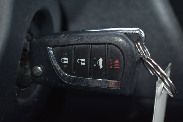 Used 2020 Toyota Corolla SE image 21