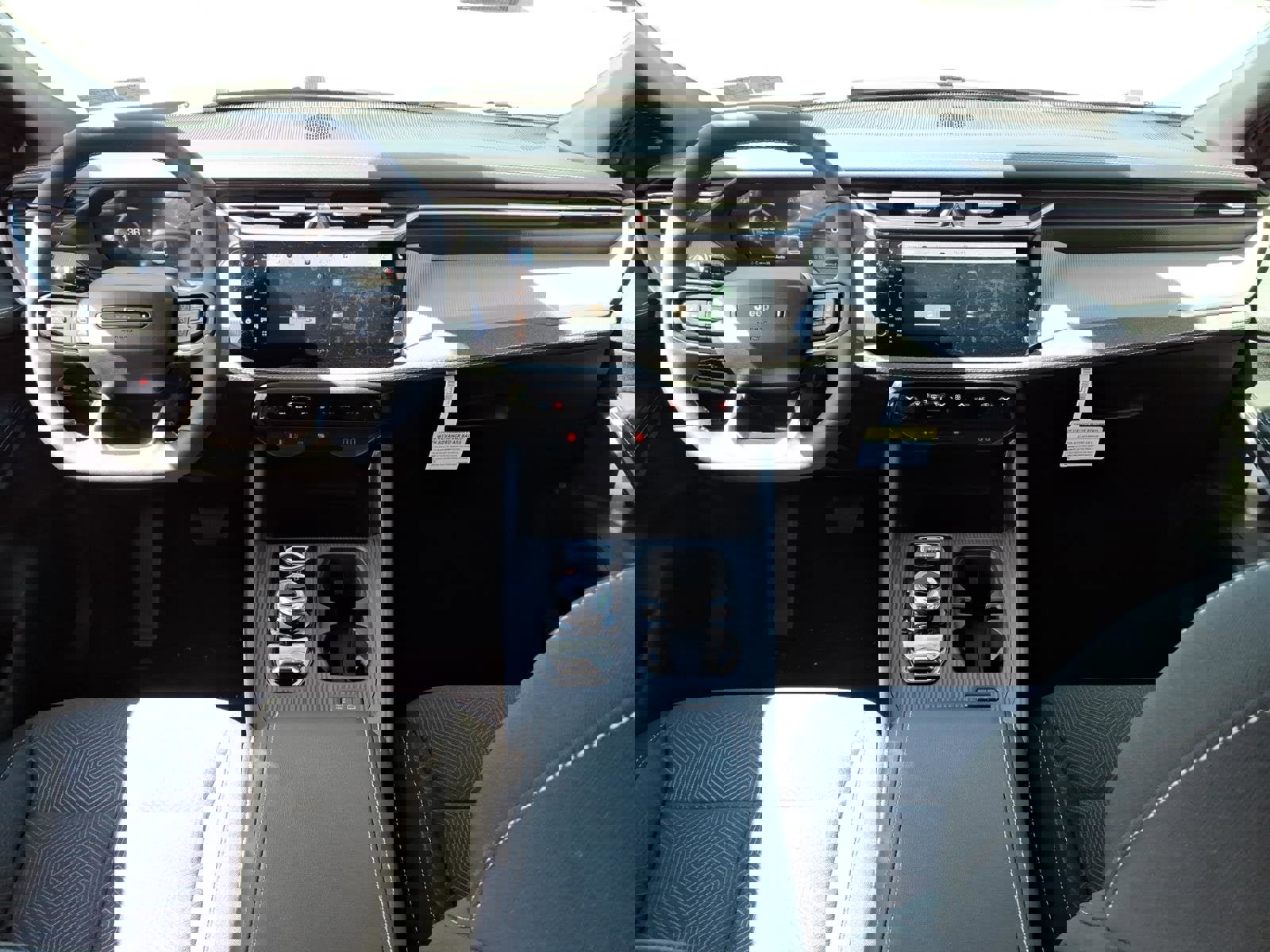 New 2026 Jeep Cherokee Laredo image 5