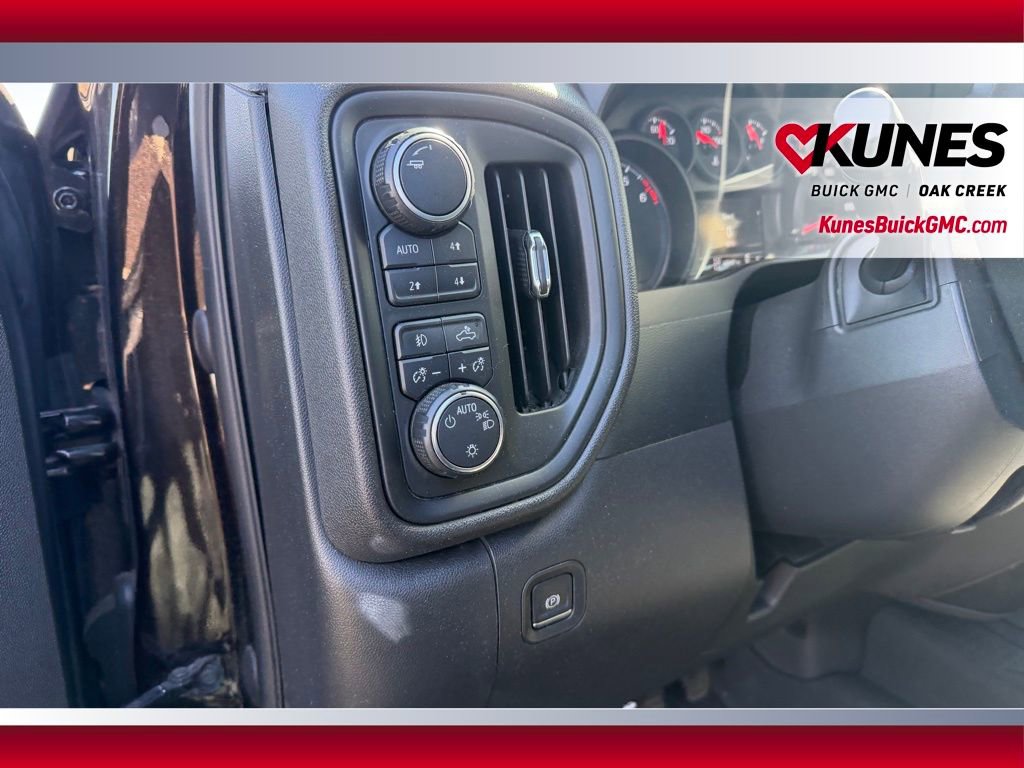 Used 2019 Chevrolet Silverado 1500 Custom Trail Boss w/ Custom Convenience Package image 10