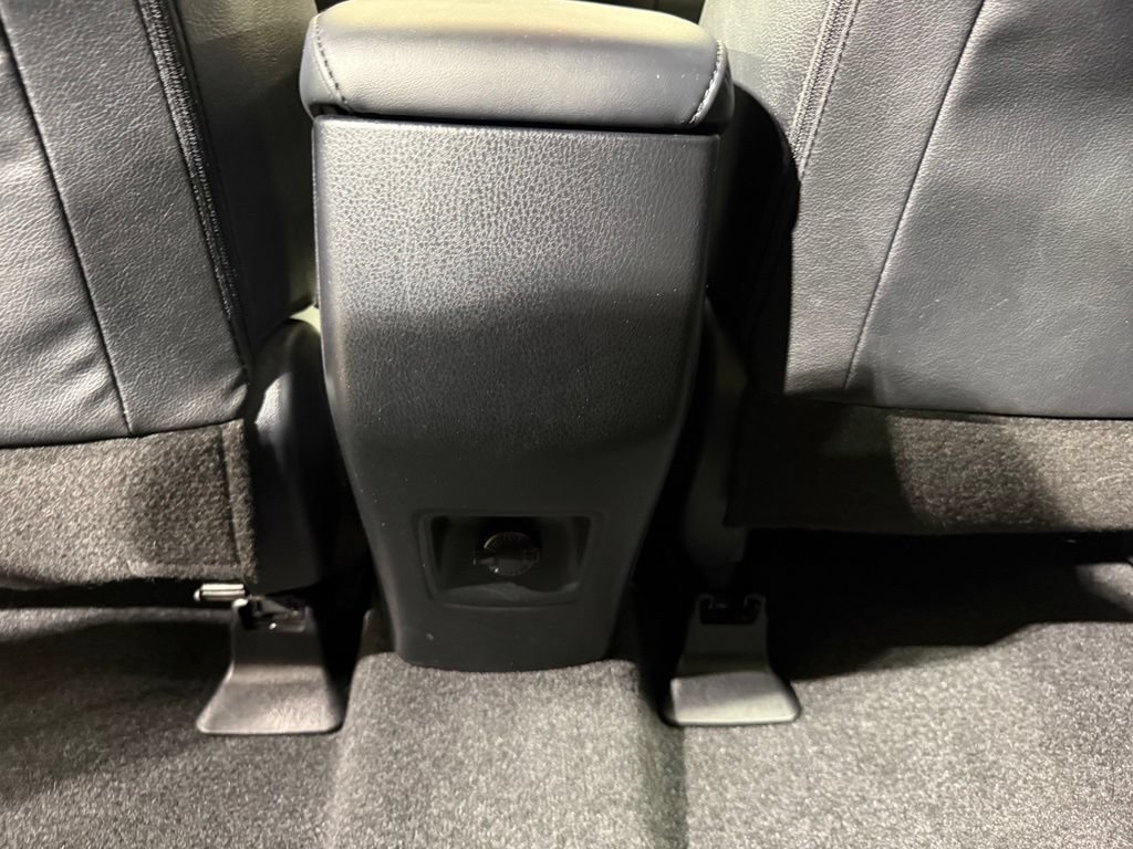 Certified 2018 Toyota RAV4 Limited AWD/4WD image 23