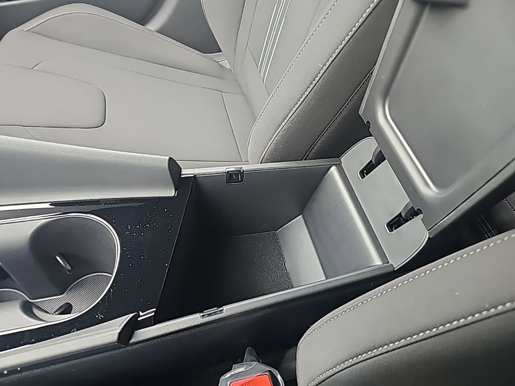 New 2026 Hyundai Elantra Sport image 25