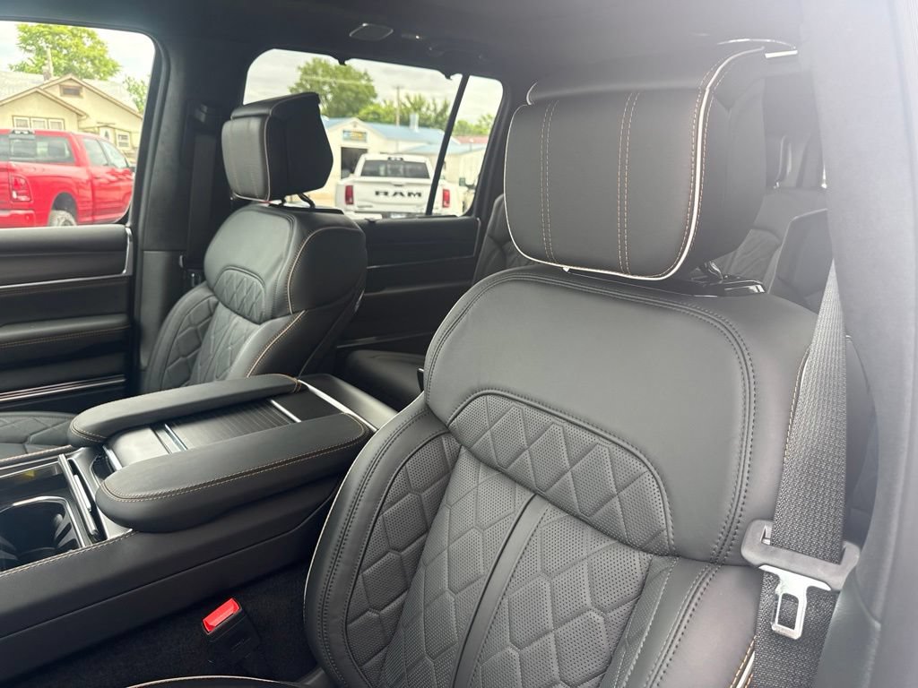 New 2026 Jeep Grand Wagoneer L Summit AWD/4WD image 24