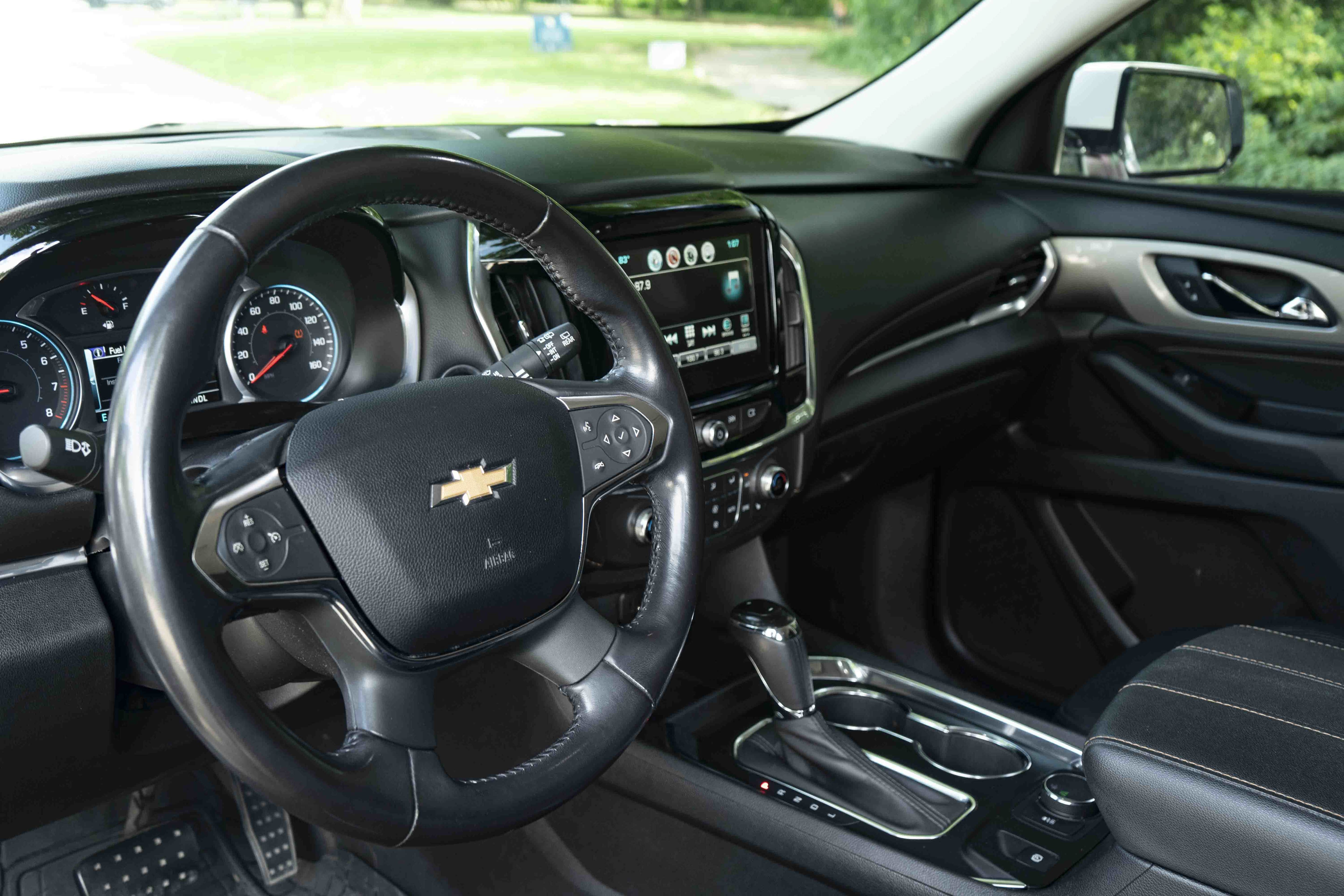 Used 2019 Chevrolet Traverse LT FWD image 16