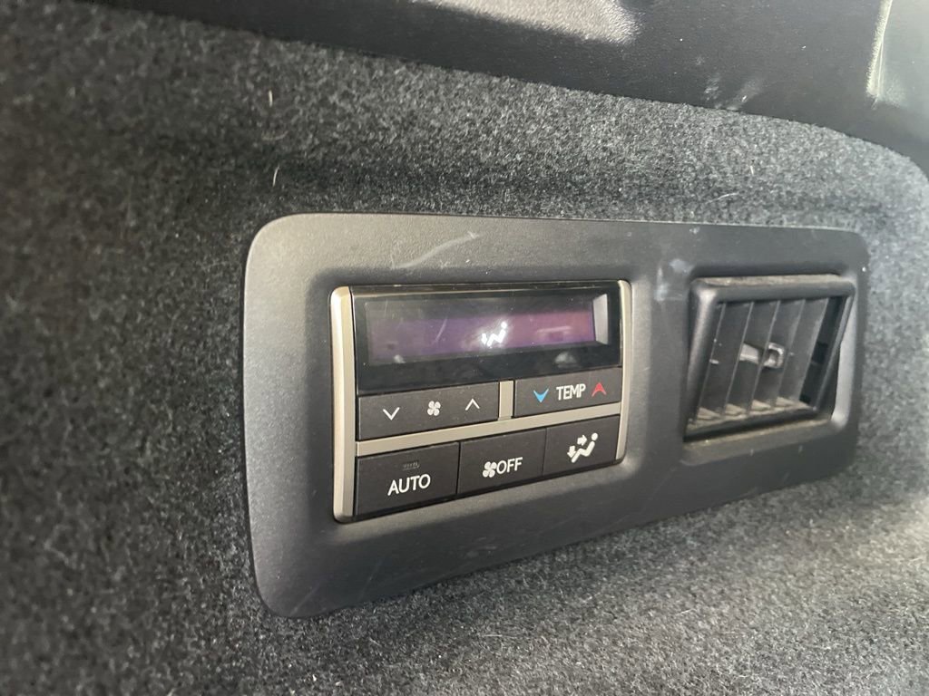 Used 2021 Lexus RX 350L Premium w/ Premium Package image 9