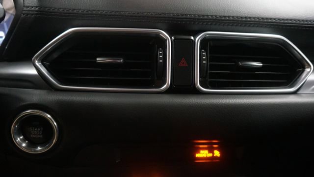 Used 2019 MAZDA CX-5 Touring image 18