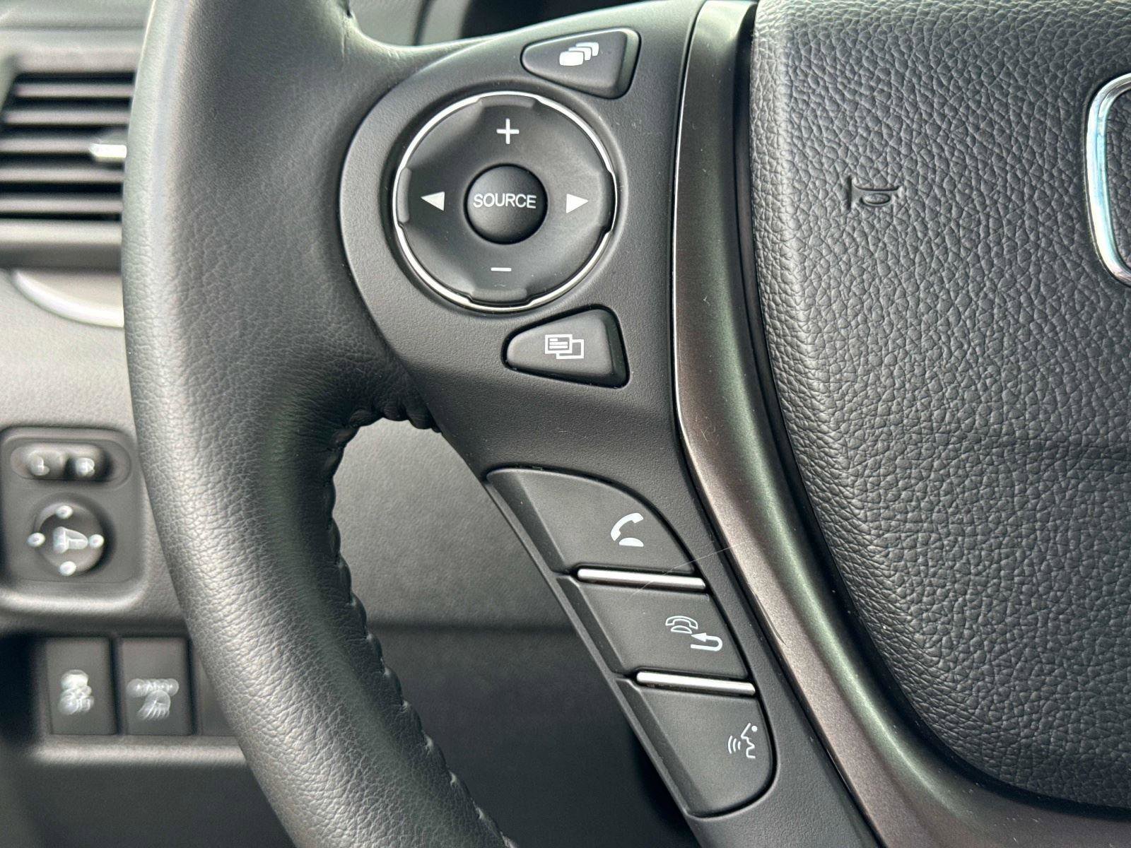 Certified 2017 Honda Ridgeline RTL-T image 30