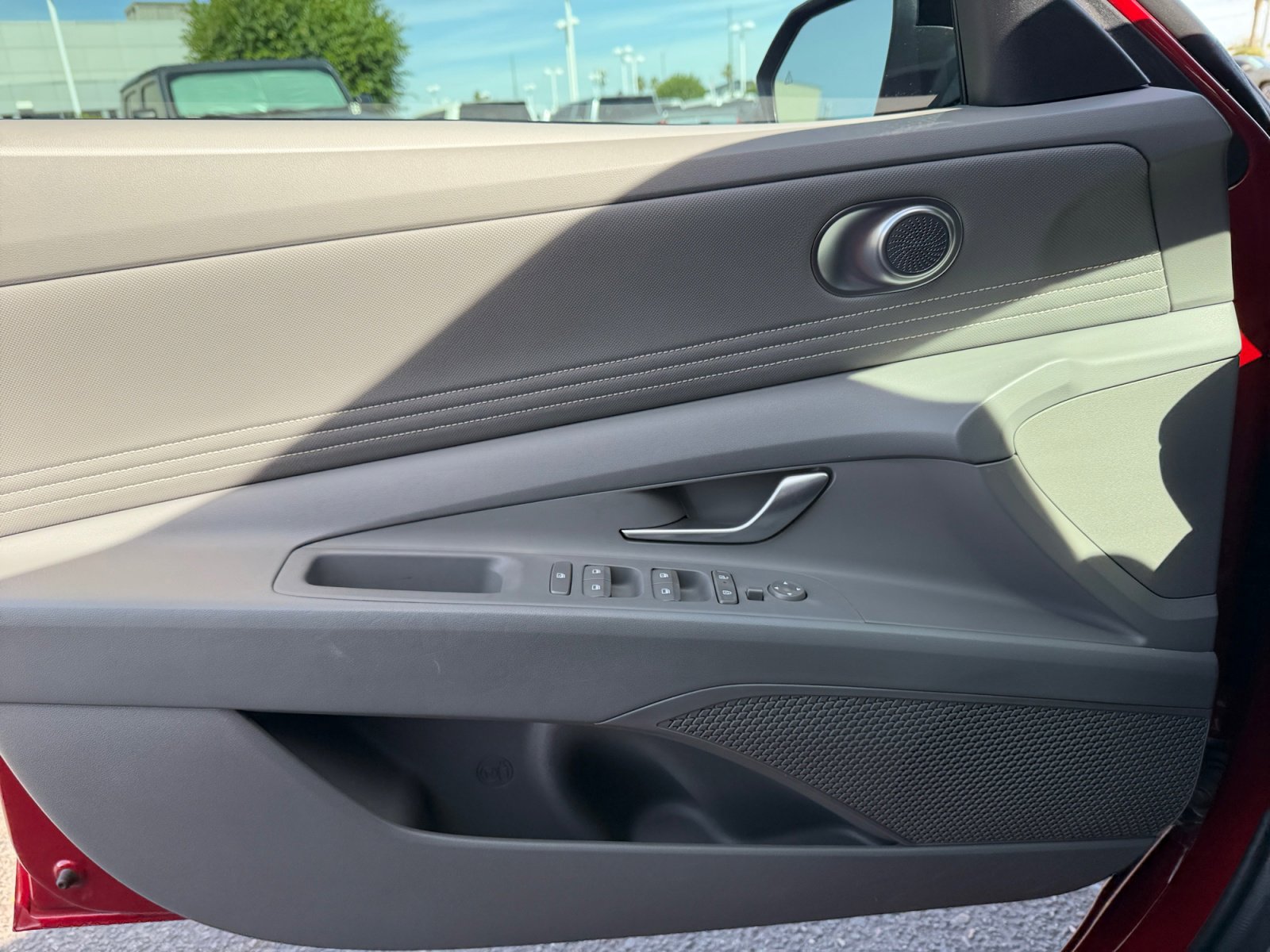 Certified 2025 Hyundai Elantra Sport FWD image 13