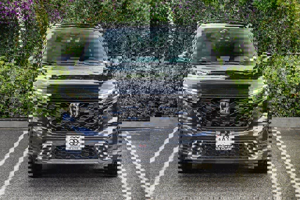 Used 2024 Honda CR-V Sport Touring image 2