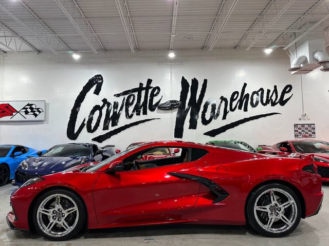 Used 2021 Chevrolet Corvette Stingray Premium Cpe w/ Z51 Performance Package RWD image 2