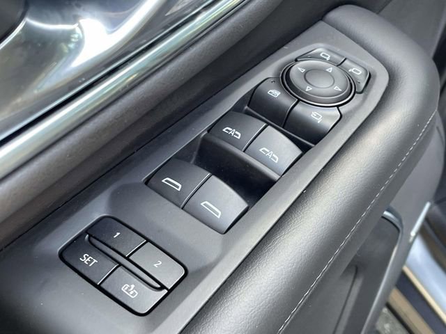 Used 2023 Chevrolet Tahoe Z71 w/ Luxury Package image 16