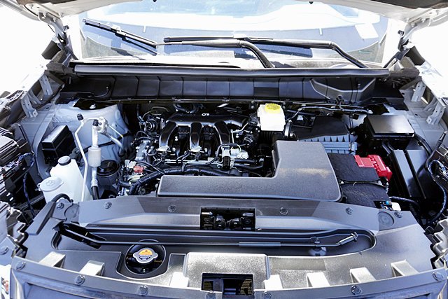 Used 2024 Nissan Pathfinder SV FWD image 16