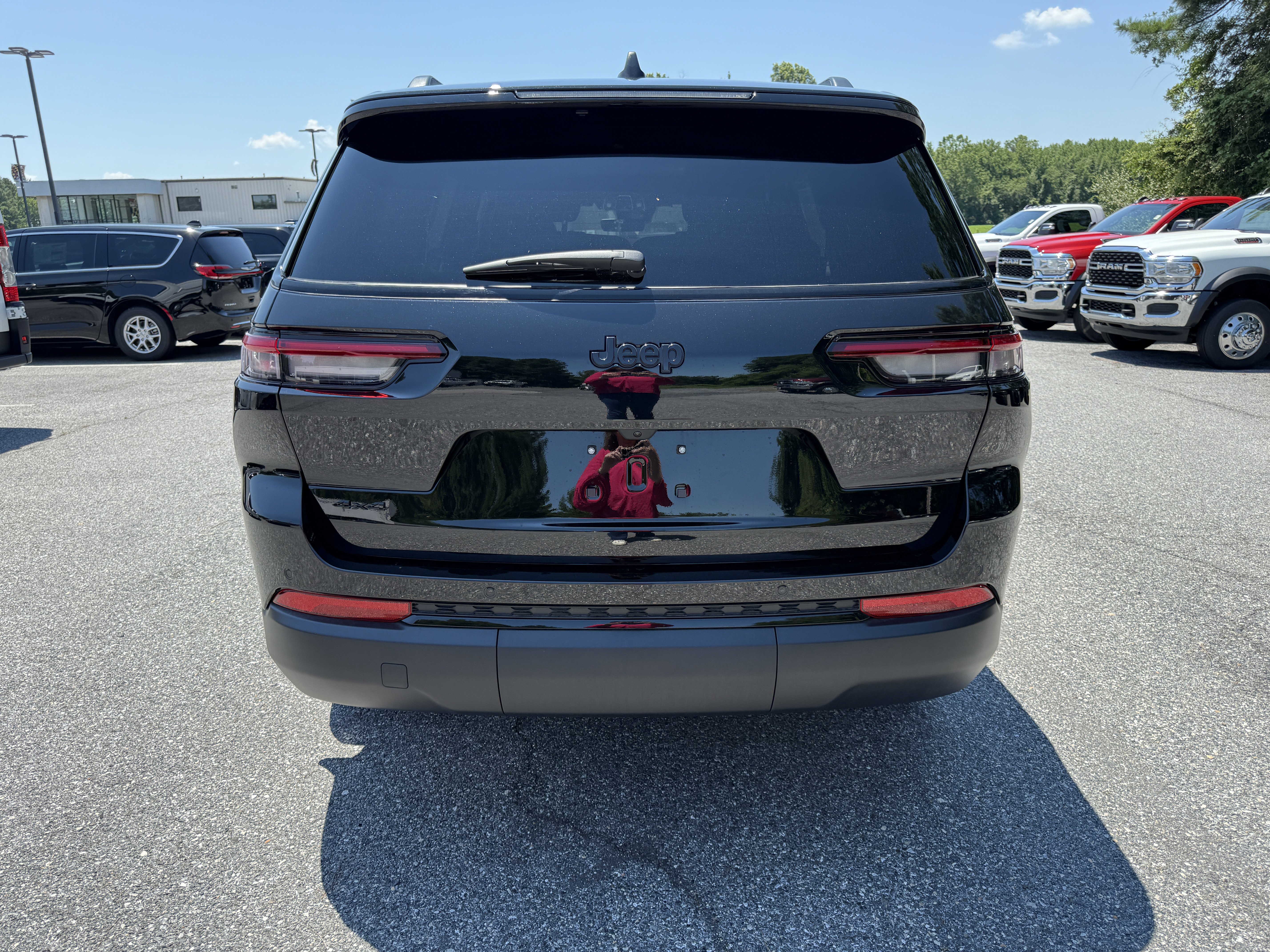 New 2025 Jeep Grand Cherokee L Altitude image 6