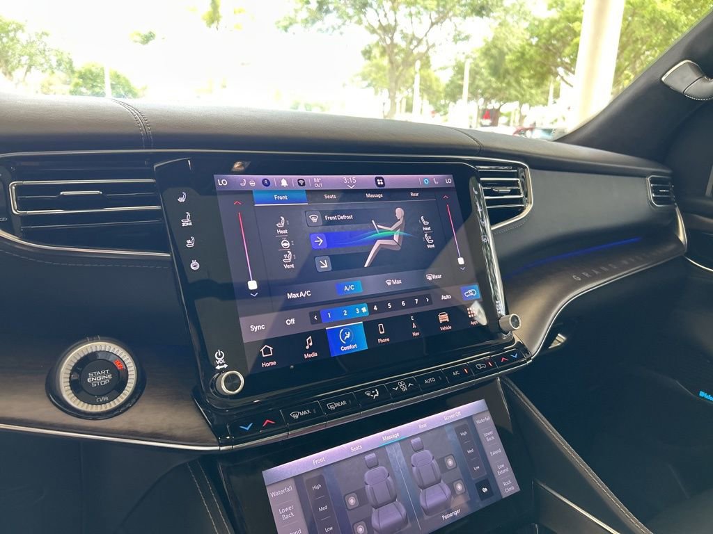 Used 2023 Jeep Grand Wagoneer Series II image 12