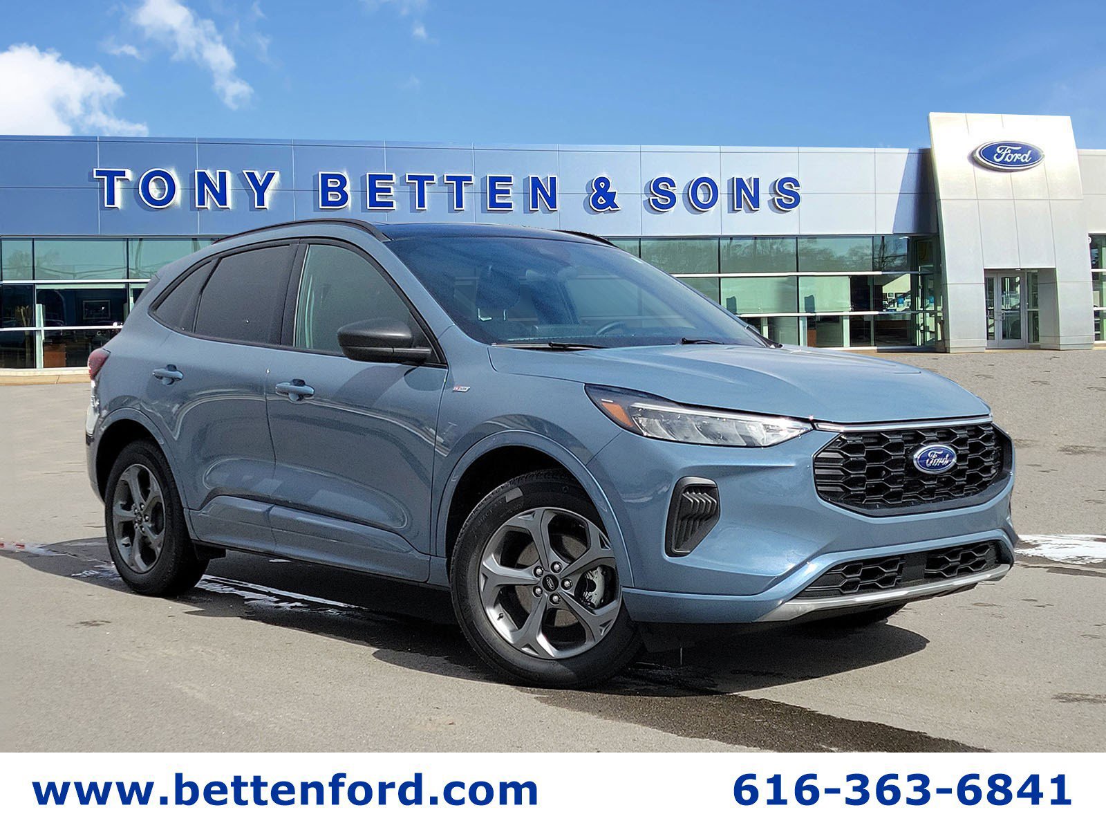 Used 2024 Ford Escape ST-Line w/ Tech Pack #1 image 1
