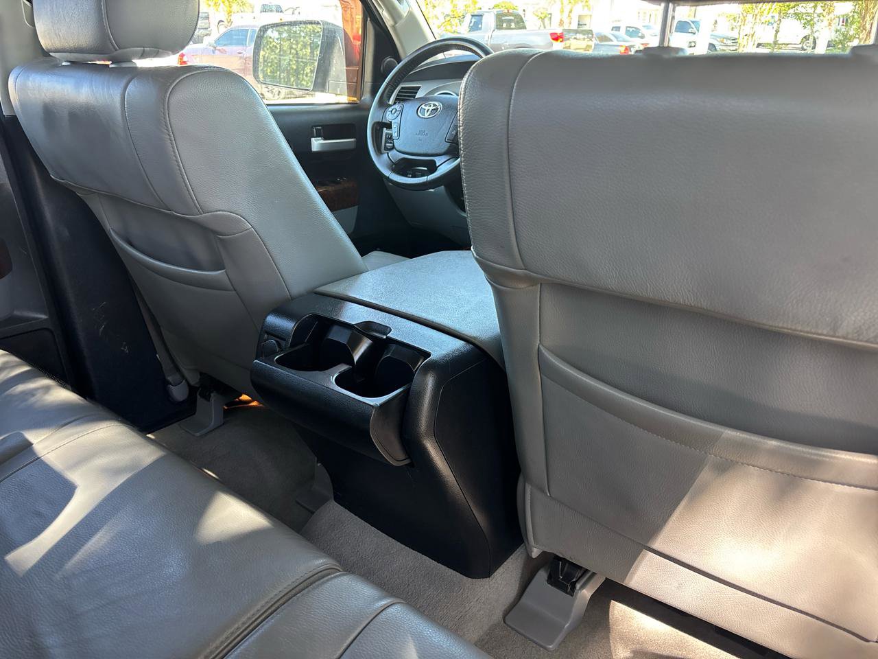 Used 2010 Toyota Tundra Limited AWD/4WD image 27