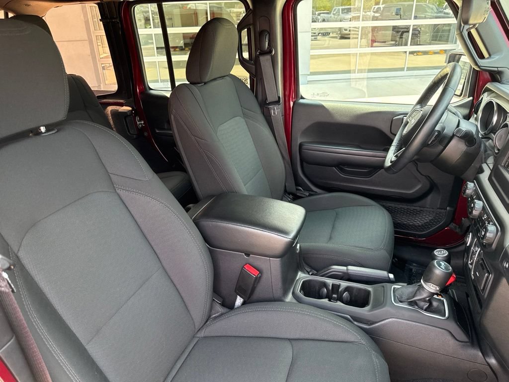 Used 2021 Jeep Wrangler Unlimited Sport AWD/4WD image 43
