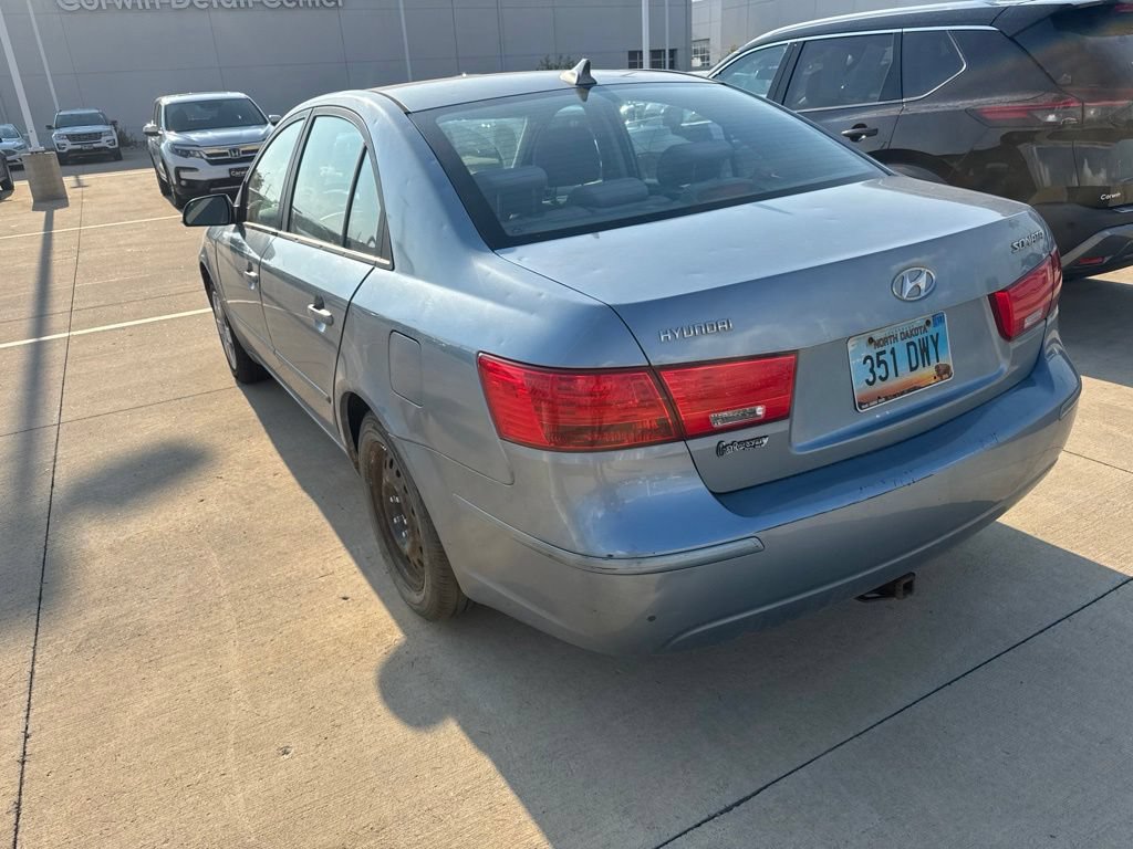 Used 2010 Hyundai Sonata GLS FWD image 3