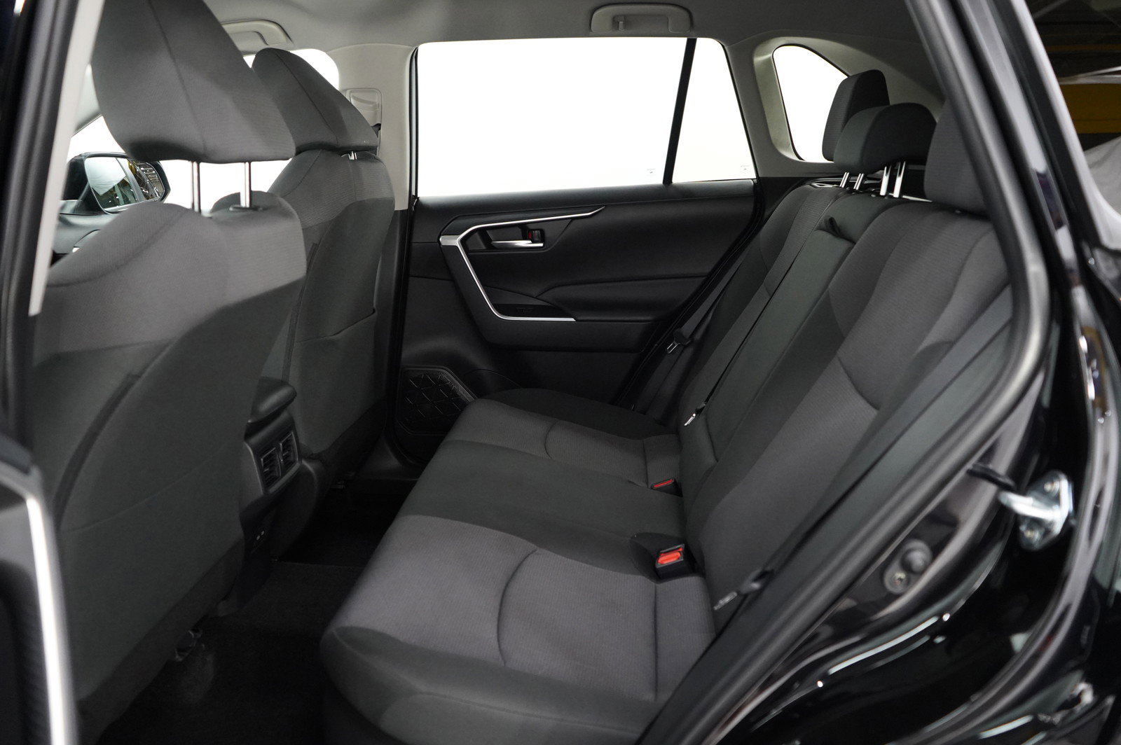 Used 2025 Toyota RAV4 Woodland Edition image 15