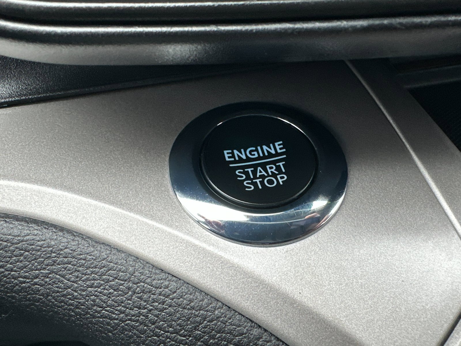 Certified 2023 Ford Explorer XLT image 24