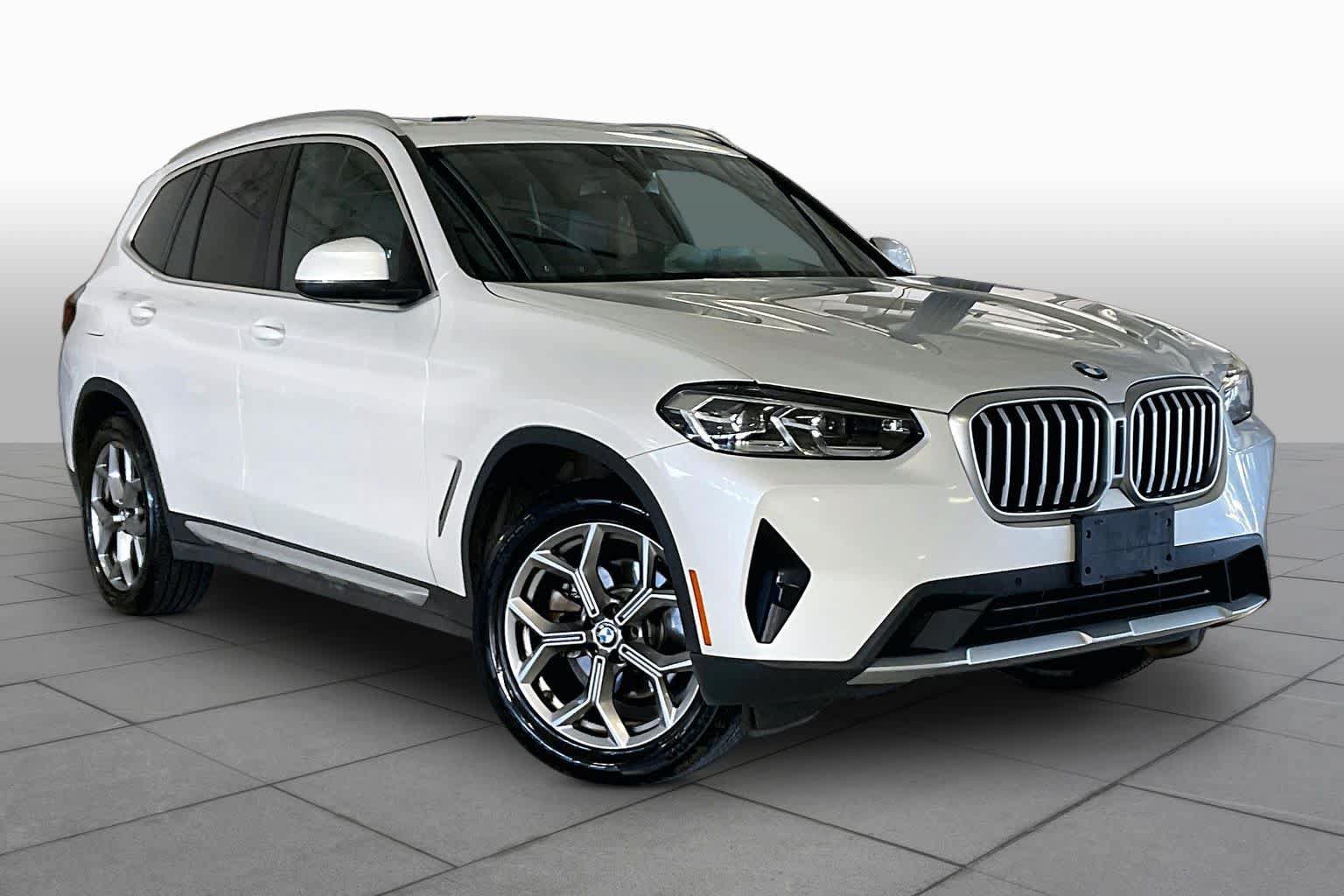 Used 2024 BMW X3 sDrive30i RWD image 2