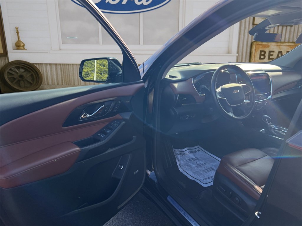 Used 2021 Chevrolet Traverse High Country image 17