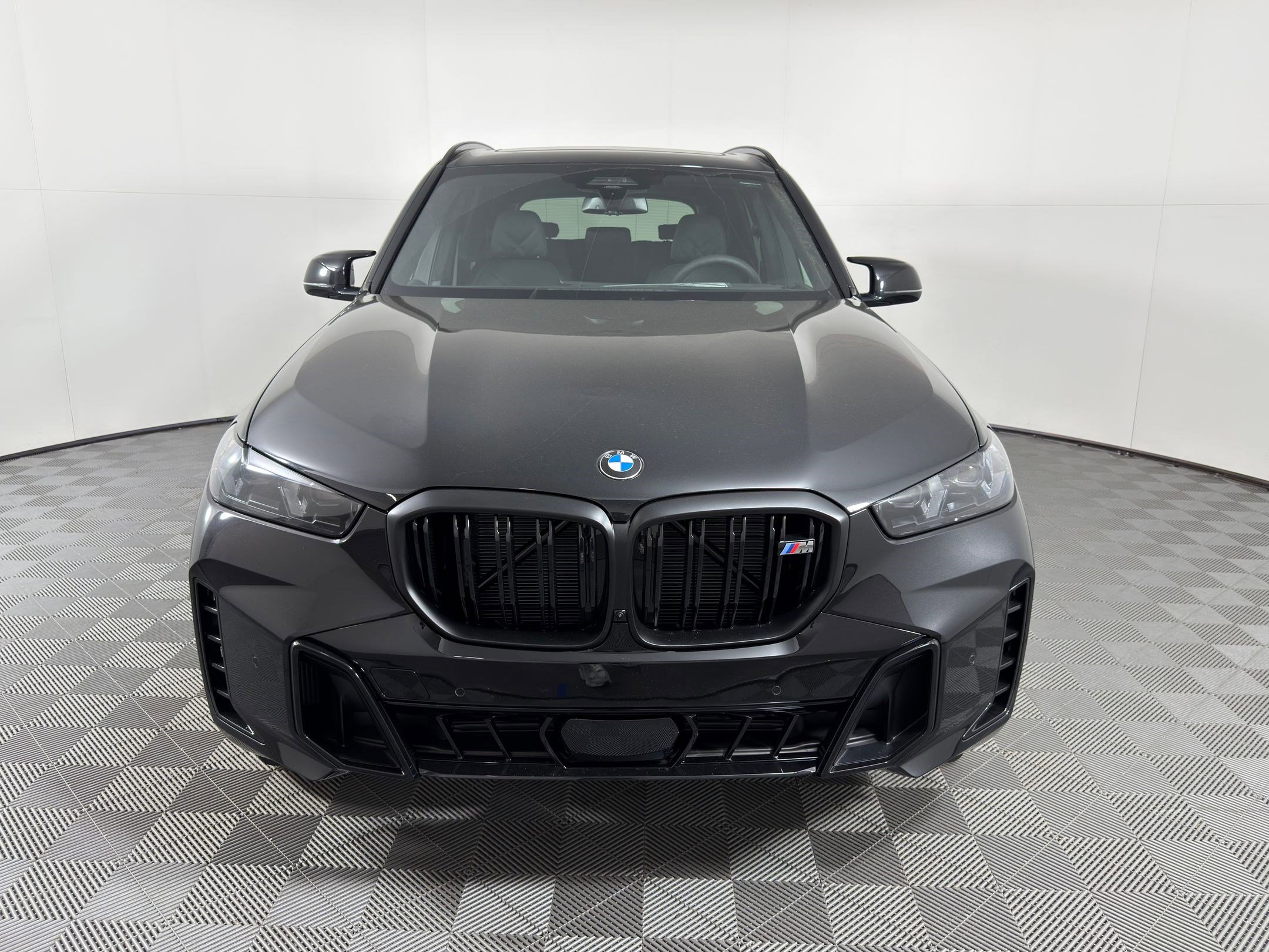 New 2026 BMW X5 M60i image 6