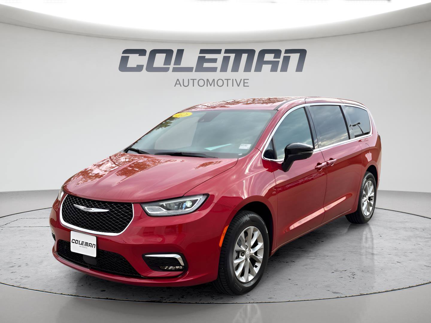 New 2026 Chrysler Pacifica Select