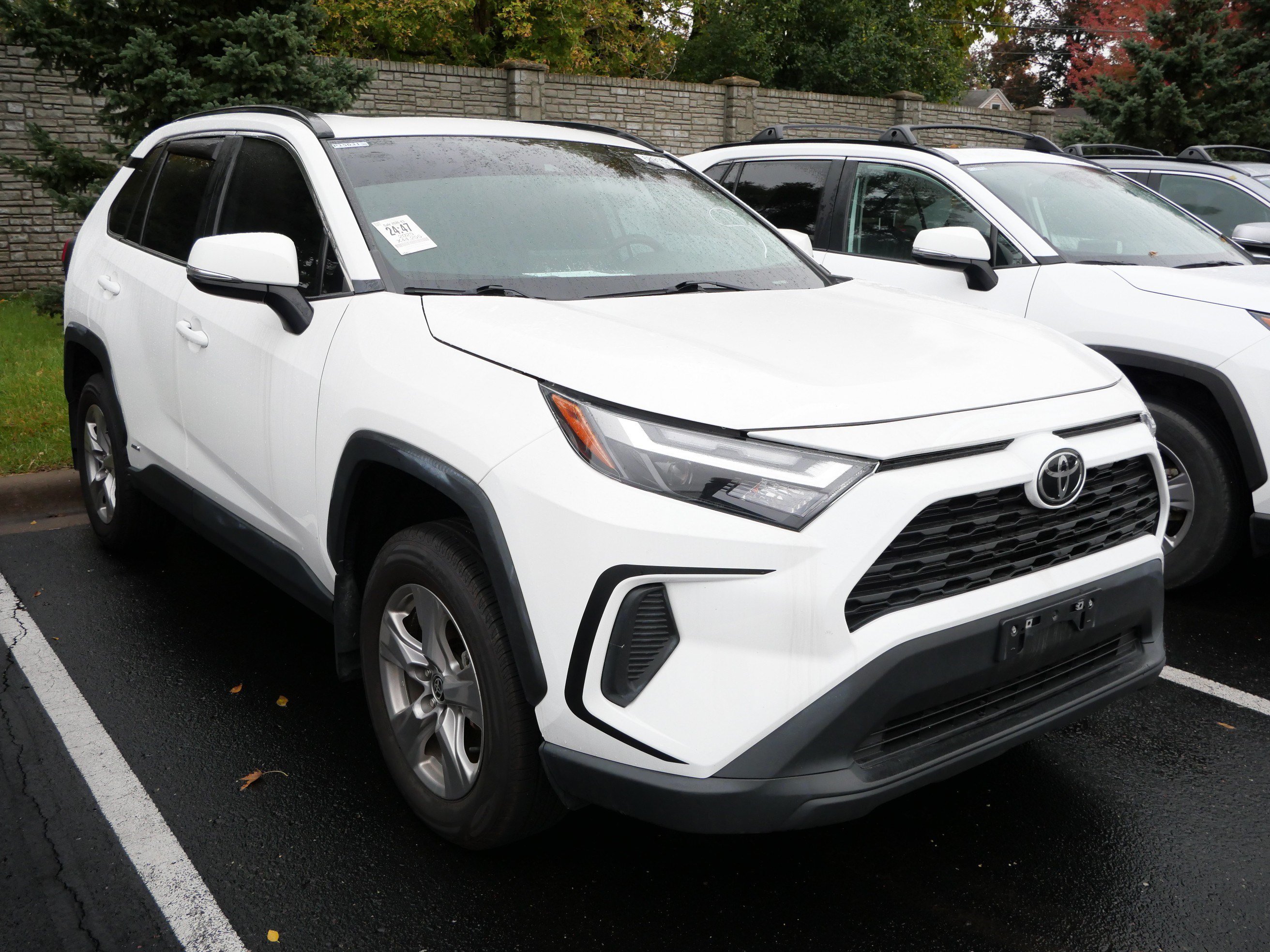 Certified 2025 Toyota RAV4 XLE w/ Convenience Package AWD/4WD image 4