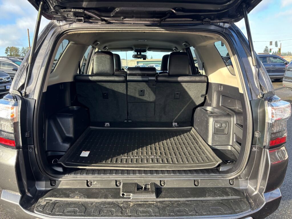 Used 2018 Toyota 4Runner TRD Off-Road Premium image 11