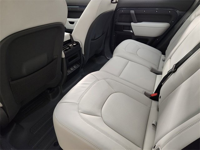 Used 2026 Land Rover Defender 110 S image 29